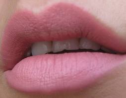ٻҾ2 ͧԹ : MAC Matte Lipstick #Please Me ⷹժٹ ԻʵԡẺ ¹ ´ҧ繤Һ  ͺѹԴҹ ҧѹǻҡժԵҹͧй