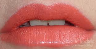 ٻҾ2 ͧԹ : MAC Amplified Creme Lipstick #Vegas Volt ժ Իʵԡͤ ѹʴ 蹪Ѵ Իʵԡ 蹷ҧ ѧԴҹ駡ҹ