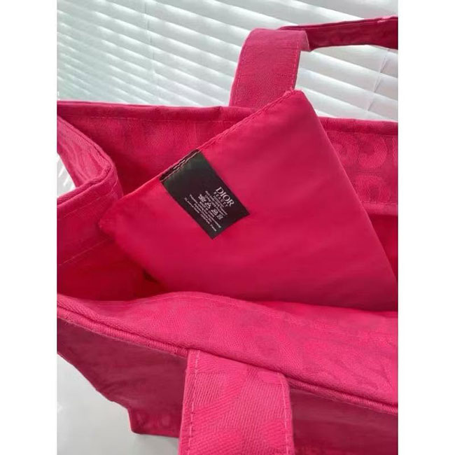 �ٻ�Ҿ���4 �ͧ�Թ��� : ������ Christian Dior Miss Dior Pink Tote Bag �Թ��� GWP �ͧ�� 100% �����Ҵ����� ������� ����������͡�ѡɳ� �ҡ Dior �ժ��� Shocking Pink �Թ������Ҥس VIP Gift with Purchase ���� GWP �ͧ�� 100%���������ժ���ʴ�����ᶺ�մӾ�������� "MISS D