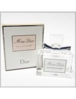 Christian Dior Miss Dior Blooming Bouquet Eau De Toilette Ҵͧ 5 ml. ͧ ֡˭ԧҧ觹 ҷ ͧ㹹عҡ͡ҹҾѹ ǹ㨴¡͹ ͧ͡