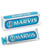 MARVIS Aquatic Mint Toothpaste 75ml. (หลอดสีฟ้า) ยาสีฟันชั้นเลิศจากอิตาลี สูตรหอมสดชื่นจาก มิ้นต์ และ Cinnamon ดุจเหมือนอยู่ท่ามกลางมหาสมุทรยามเช้าที่สดใส มอบลมหายใจที่หอม สดชื่น ลดกลิ่นไม่พึงประสงค์ ลดการสะสมของแบคทีเรียในช่องปาก MARVIS Aquatic Mint Toothpaste 75ml. (หลอดสีฟ้า) ยาสีฟันชั้นเลิศจากอิตาลี สูตรหอมสดชื่นจาก มิ้นต์ และ Cinnamon ดุจเหมือนอยู่ท่ามกลางมหาสมุทรยามเช้าที่สดใส มอบลมหายใจที่หอม สดชื่น ลดกลิ่นไม่พึงประสงค์ ลดการสะสมของแบคทีเรียในช่องปาก
