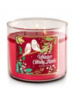 Bath & Body Works Winter Candy Apple 3-Wick Candle 411 g. เทียนหอมสุดพิเศษ ขนาดใหญ่ มี 3 ไส้เทียน กระจายกลิ่นหอมได้ทั่วห้อง กลิ่นหอมแบบขนมๆ แนวฟรุ้ตตี้หอมน่ารัก ด้วยกลิ่นของแอปเปิ้ลสีแดง ผสมกลิ่นแคนดี้รสส้ม ตบท้ายด้วยกลิ่นมัคส์อ่อนๆให้กลิ่ Bath & Body Works Winter Candy Apple 3-Wick Candle 411 g. เทียนหอมสุดพิเศษ ขนาดใหญ่ มี 3 ไส้เทียน กระจายกลิ่นหอมได้ทั่วห้อง กลิ่นหอมแบบขนมๆ แนวฟรุ้ตตี้หอมน่ารัก ด้วยกลิ่นของแอปเปิ้ลสีแดง ผสมกลิ่นแคนดี้รสส้ม ตบท้ายด้วยกลิ่นมัคส์อ่อนๆให้กลิ่