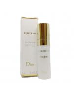 Dior L'Or De Vie Le Serum ขนาดทดลอง 5ml. เซรั่มเข้มข้นพลิกฟื้นคืนชีวิตให้เซลล์ผิวใหม่ อุดมด้วยสารสกัดเข้มข้นสูงสุดจากดิออร์ ช่วยลดเลือนริ้วรอยแห่งกาลเวลา เผยผิวที่เปล่งปลั่งมากกว่าที่เคย ช่วยให้ผิวหน้าเรียบเนียนกระชับและยังเผยผิวที่สดใสเหมื Dior L'Or De Vie Le Serum ขนาดทดลอง 5ml. เซรั่มเข้มข้นพลิกฟื้นคืนชีวิตให้เซลล์ผิวใหม่ อุดมด้วยสารสกัดเข้มข้นสูงสุดจากดิออร์ ช่วยลดเลือนริ้วรอยแห่งกาลเวลา เผยผิวที่เปล่งปลั่งมากกว่าที่เคย ช่วยให้ผิวหน้าเรียบเนียนกระชับและยังเผยผิวที่สดใสเหมื