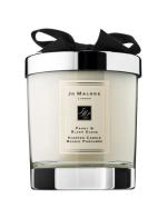 Jo Malone London Peony & Blush Suede Home Candle 200g. เทียนหอมสุดโรแมนติก กลิ่นดอกพิโอนี่ ดอกไม้ที่เปี่ยมไปด้วยค่านิยมที่งดงาม บอบบางน่าทนุถนอม การหยอกเย้าที่แสนขี้เล่นกับกลิ่นหอมแรกที่ได้จากการกัดผลแอปเปิ้ลสีแดง ติดตรึงในหัวใจราวกับดอกมะ Jo Malone London Peony & Blush Suede Home Candle 200g. เทียนหอมสุดโรแมนติก กลิ่นดอกพิโอนี่ ดอกไม้ที่เปี่ยมไปด้วยค่านิยมที่งดงาม บอบบางน่าทนุถนอม การหยอกเย้าที่แสนขี้เล่นกับกลิ่นหอมแรกที่ได้จากการกัดผลแอปเปิ้ลสีแดง ติดตรึงในหัวใจราวกับดอกมะ