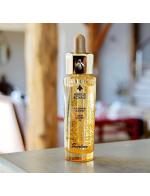 GUERLAIN Abeille Royale Youth Watery Oil 30 ml. เซรั่มออยล์ สูตรใหม่ ที่ผสาน 3 พลังความเข้มข้นระหว่างเซรั่มกับความชุ่มชื่นของออยล์และความบางเบาของน้ำ ทำให้เนื้อออยล์มีความบางเบา สบายผิว ปราศจากความมันส่วนเกินบนผิว ช่วยมอบความชุ่มชื่นมอบผิวที่ด GUERLAIN Abeille Royale Youth Watery Oil 30 ml. เซรั่มออยล์ สูตรใหม่ ที่ผสาน 3 พลังความเข้มข้นระหว่างเซรั่มกับความชุ่มชื่นของออยล์และความบางเบาของน้ำ ทำให้เนื้อออยล์มีความบางเบา สบายผิว ปราศจากความมันส่วนเกินบนผิว ช่วยมอบความชุ่มชื่นมอบผิวที่ด