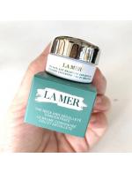 LA MER The Neck and Decollete Concentrate ขนาดทดลอง 5 ml. ครีมบำรุงผิวบริเวณลำคอและเนินอก สูตรเข้มข้น เพื่อส่งมอบความชุ่มชื้นแก่ผิว ด้วยส่วนผสมอันทรงคุณค่าสูตรเฉพาะของลาแมร์ ช่วยฟื้นบำรุงผิวบริเวณลำคอและเนินอกให้ดูกระชับอ่อนเยาว์ ช่วยให้ผิวบริเวณที่บอบบาง LA MER The Neck and Decollete Concentrate ขนาดทดลอง 5 ml. ครีมบำรุงผิวบริเวณลำคอและเนินอก สูตรเข้มข้น เพื่อส่งมอบความชุ่มชื้นแก่ผิว ด้วยส่วนผสมอันทรงคุณค่าสูตรเฉพาะของลาแมร์ ช่วยฟื้นบำรุงผิวบริเวณลำคอและเนินอกให้ดูกระชับอ่อนเยาว์ ช่วยให้ผิวบริเวณที่บอบบาง