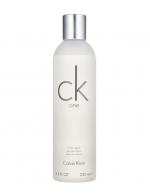Calvin Klein CK One Body Wash Gel 250ml. เจลอาบน้ำทำความสะอาดผิวกายผสมน้ำหอม ทำความสะอาดและบำรุงผิวอย่างอ่อนโยน ผ่อนคลายและให้ความชุ่มชื้น เผยผิวนุ่มและได้รับการบำรุง สำหรับทุกสภาพผิว ด้วยกลิ่นน้ำหอมเอสเซ้นส์จากส้ม,มะนาวและมะลิ เป็นกลิ่น Unisex ผู้หญิงก็ใ Calvin Klein CK One Body Wash Gel 250ml. เจลอาบน้ำทำความสะอาดผิวกายผสมน้ำหอม ทำความสะอาดและบำรุงผิวอย่างอ่อนโยน ผ่อนคลายและให้ความชุ่มชื้น เผยผิวนุ่มและได้รับการบำรุง สำหรับทุกสภาพผิว ด้วยกลิ่นน้ำหอมเอสเซ้นส์จากส้ม,มะนาวและมะลิ เป็นกลิ่น Unisex ผู้หญิงก็ใ