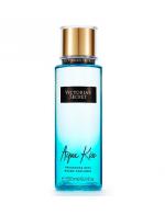 **พร้อมส่ง**Victoria's Secret Aqua Kiss Fragrance Mist 250 ml. สเปร์ยน้ำหอมที่ให้กลิ่นติดทนนาน 7-12 ชั่วโมง ตามอุณหภูมิร่างกาย และสภาพอากาศ กลิ่นหอมเย็นของดอกฟรีเซีย ผสมกับกลิ่นหอมสดชื่นของดอกเดซี่ เป็นกลิ่นหอมใหม่ ที่น่าลองมากๆคะ